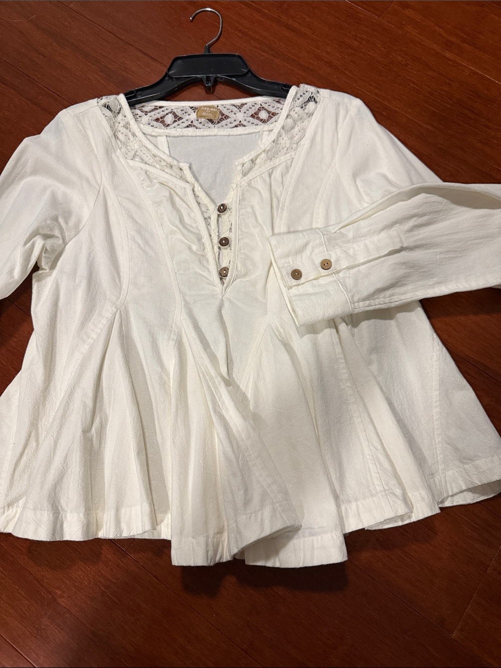 Free Peole Women's White Lace-Trim Button Front Peasant Top